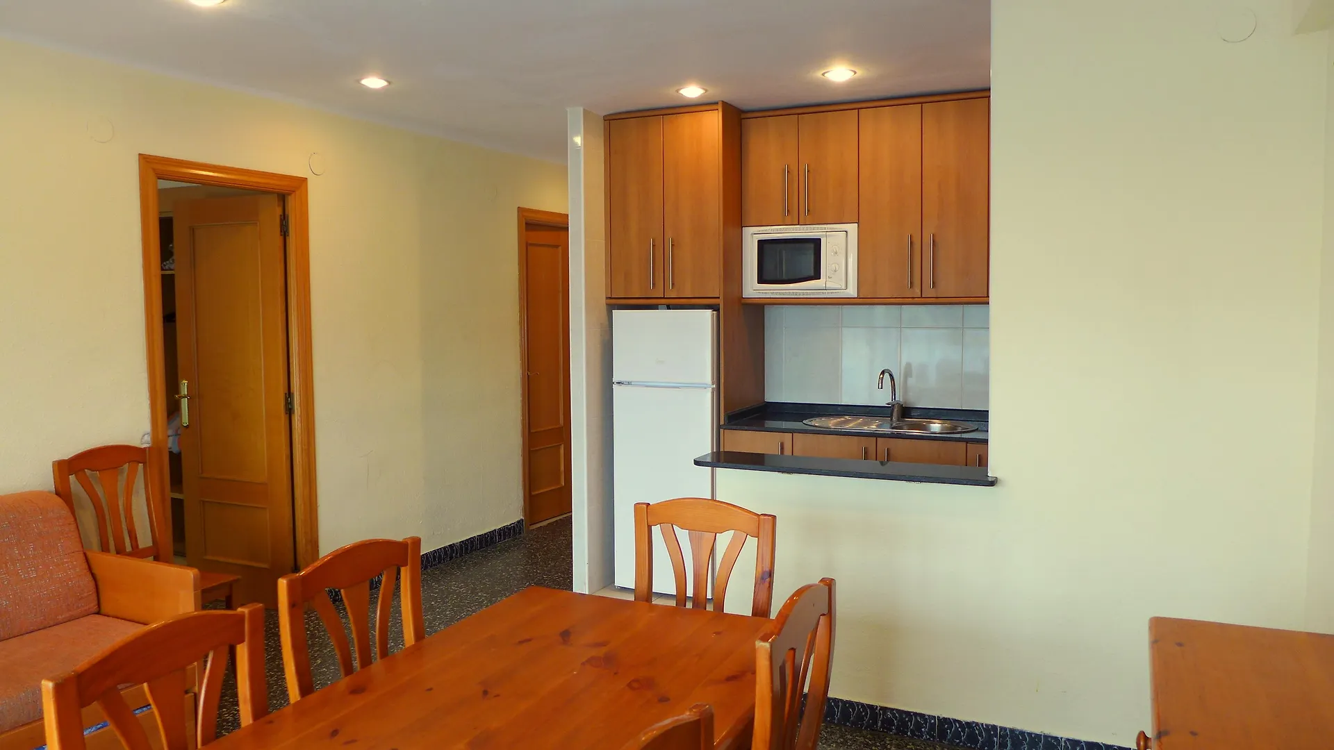 Rentalmar Goya Salou 2*,  İspanya